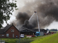 20161006 2000 varkens omgekomen bij grote brand in varkenssstallen Kruisland Tstolk 001