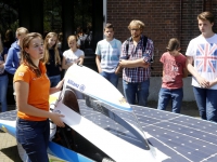 20160906 Vijf middelbare scholieren bouwen zonneauto Dordrecht Tstolk