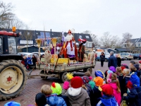 20140512-Wiede-Wiede-Wiet-zingt-voor-sinterklaas-Beaxtrixschool-Dordrecht-Tstolk_resize