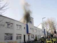 20161703 Gewonde bij woningbrand Almondestraat Dordrecht Tstolk