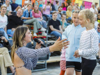 Feestje tijdens optreden Maan Energiekade Dordrecht