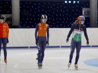 20152001-Nederlands-Shorttrack-rijdt-zich-warm-Sportboulevard-Dordrecht-Tstolk-011_resize