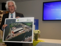 Ondertekening-van-de-samenwerking-tussen-Energiecooperatie-en-Dordrecht-en-Drechtse-Wind-Tstolk-003