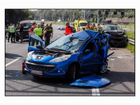 07062024-Twee-gewonden-bij-ernstig-ongeluk-met-Defensie-voertuig-A16-Zwijndrecht-Stolkfotografie-009