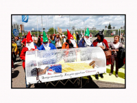 15062024-Honderden-mensen-lopen-mee-als-protest-tegen-Chemours-Dordrecht-Stolkfotografie-006