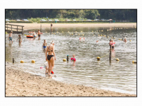 0282024-Tientallen-mensen-zwemmen-weer-in-recreatieplas-De-Merwelanden-Dordrecht-Stolkfotografie-004