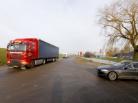 20151712-Wieldrechtse-Zeedijk-deels-weer-open-voor-het-verkeer-Dordrecht-Tstolk